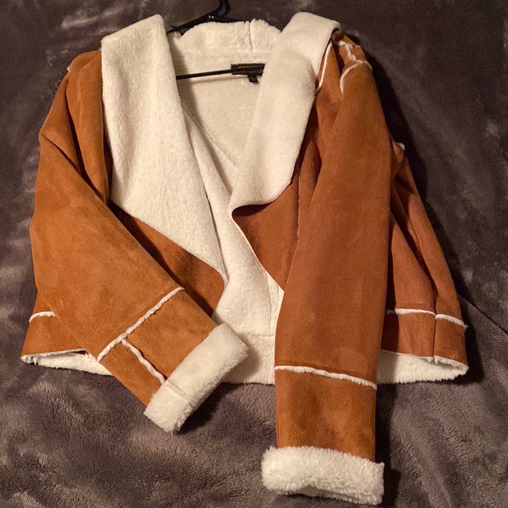 Shyanne fur jacket - Picture 1 of 3